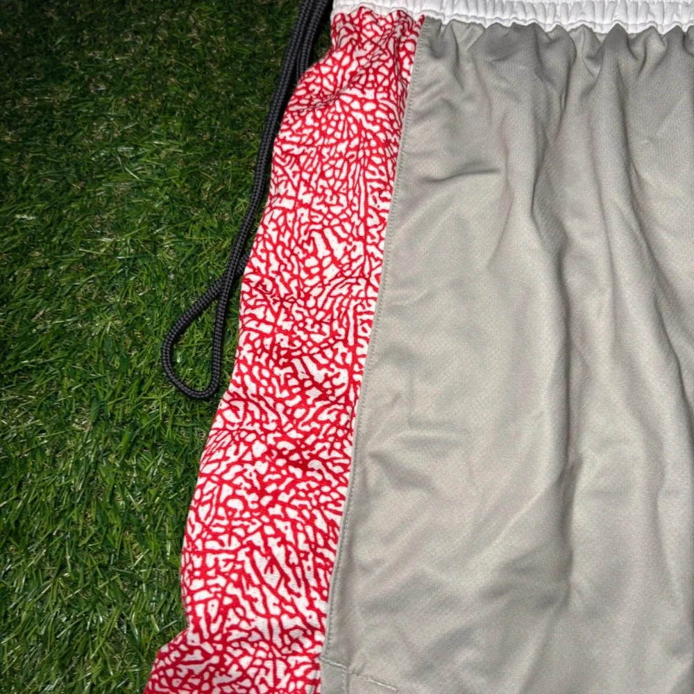 Jordan Jumpman Elephant Print Basketball Shorts Grey Red AR4291-091 Mens L